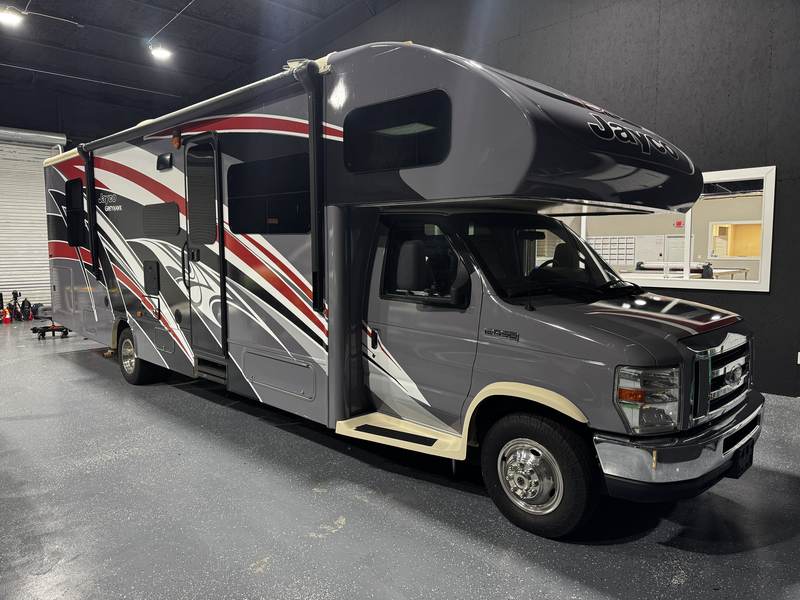 Class C motorhome stripe package