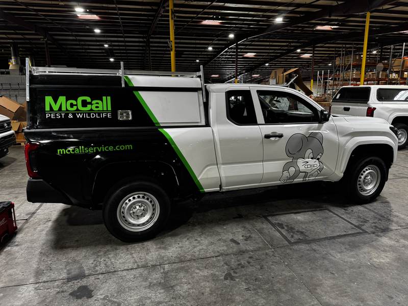 Partial wrap, service pickup with cap
