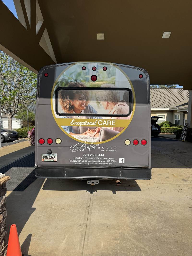 Rear panel graphics, shuttle
